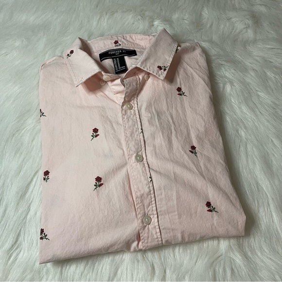 Men’s Pink Rose Forever 21 Button Down - Picture 2 of 5